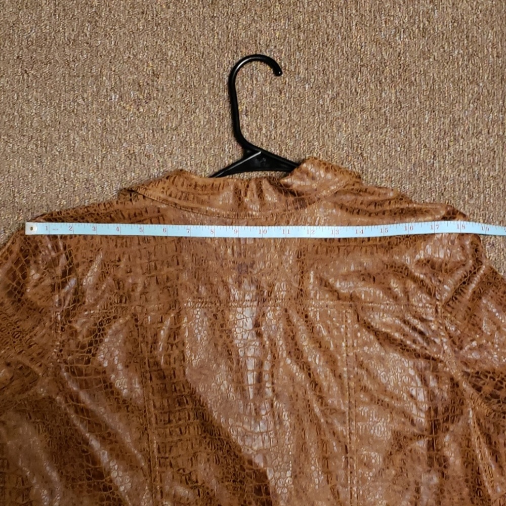 Jacket - Picture 8 of 8